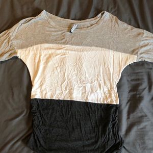 3/4 sleeve maternity shirt